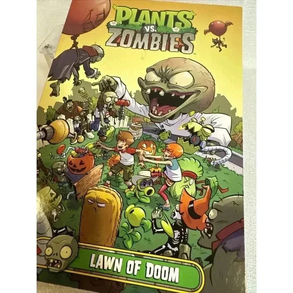 Plants vs. Zombies Volume 8: Lawn of Doom Book Excellent condition - Picture 2 of 12